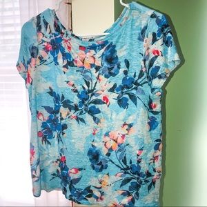 J. Jill Summer Floral Short Sleeve Top. ⭐️
